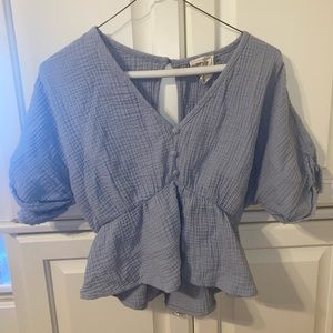 Style rack blue top